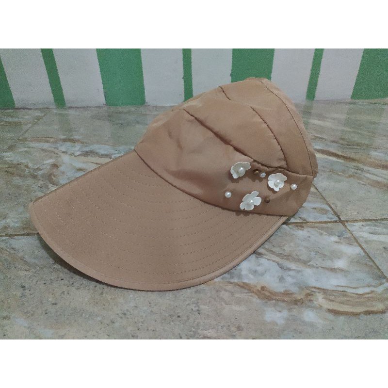 TOPI CAPTHAI WANITA CREAM