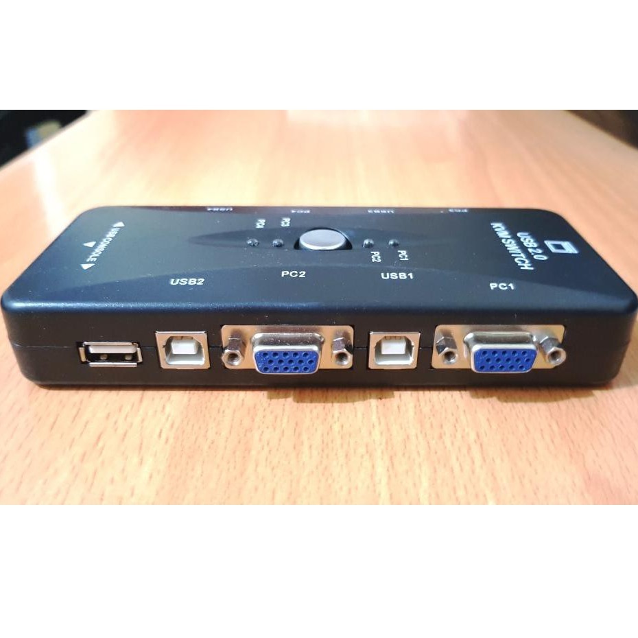 KVM SWITCH 4 PORT USB