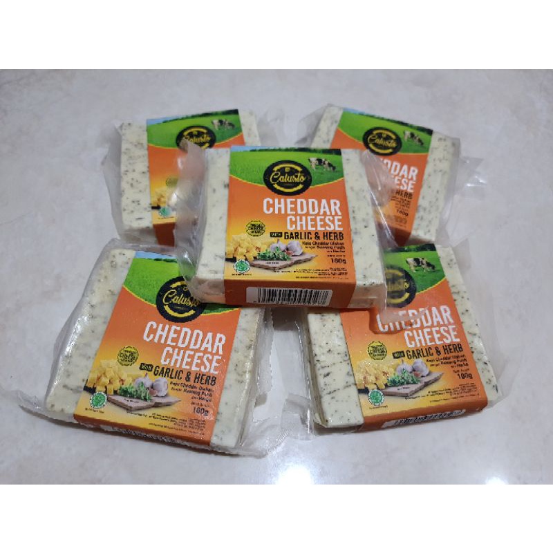 

Keju Cheddar CALUSTO with Garlic & Herb 180 gr