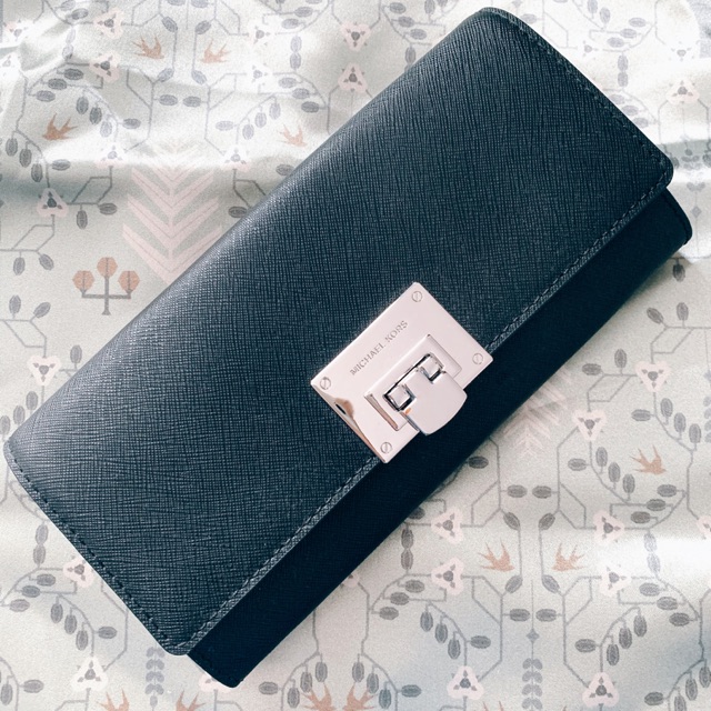 Dompet Michael Kors