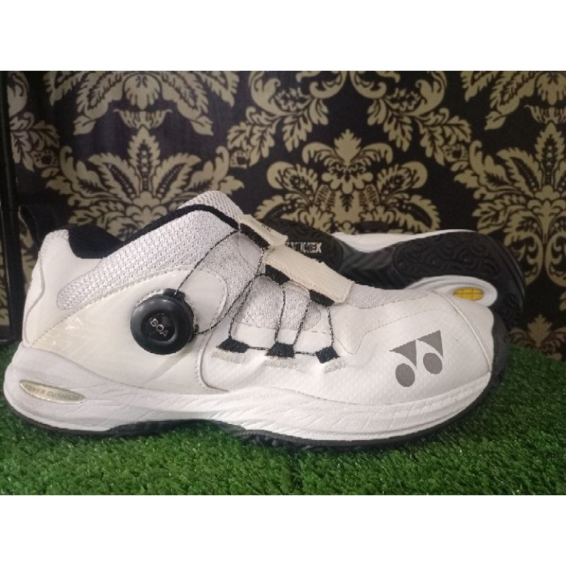 Sepatu Badminton Yonex SHB BOA 1 Second Original