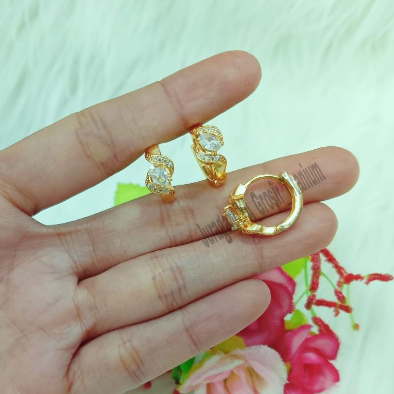 Titanium Anting Jepit Full Mata Elegant Super Cantik Anti Karat