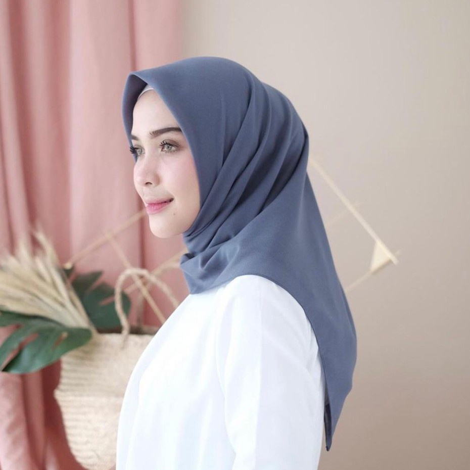 BELLA SQUARE HIJAB SEGIEMPAT 
