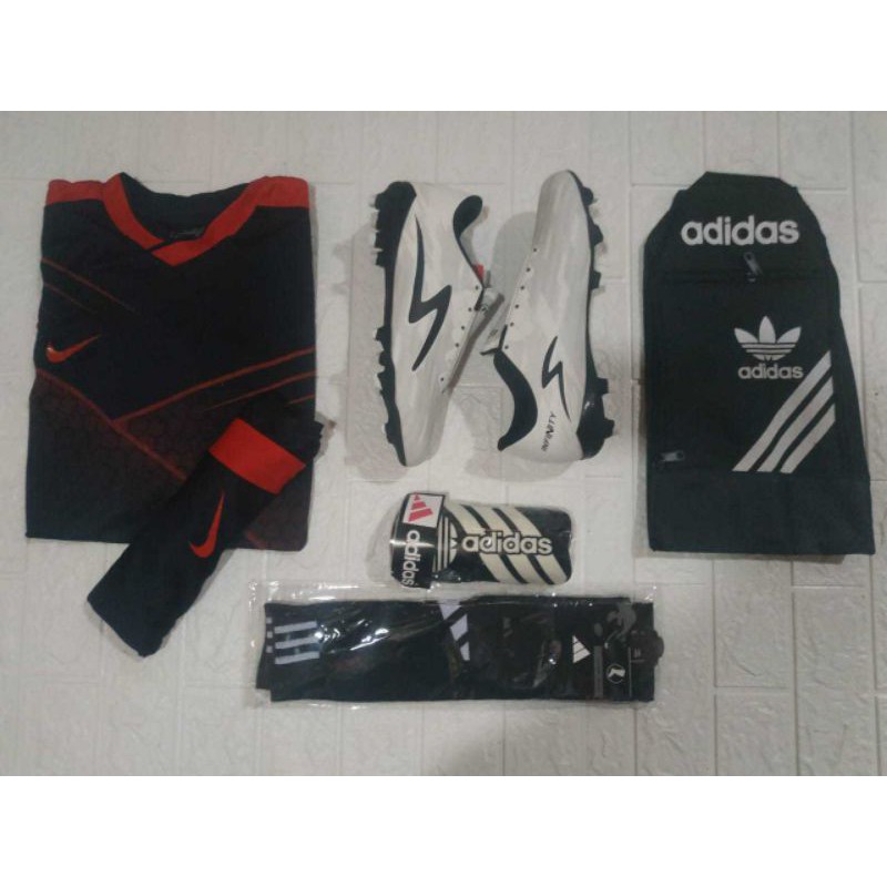 [paket komplit jersey] sepatu sepak bola illuzion,lightspeed,infinty,spyder  berkualitas cod