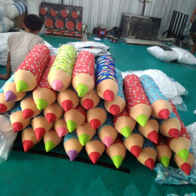 Bantal pencil isi silikon produk brendis..