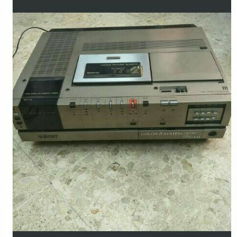 betamax sony player video cassette recorder koleksi barang antik langka