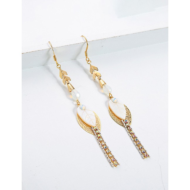 LRC Anting Gantung Fashion Gold Shell Crystal Diamond Earrings F60230