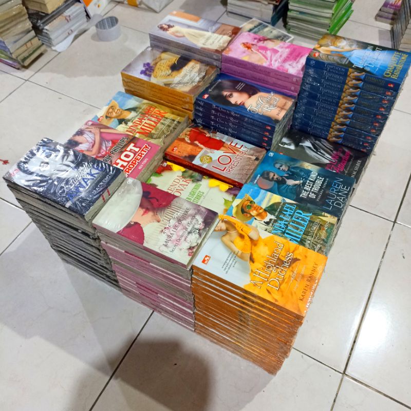 OBRAL SUPER MURAH BUKU NOVEL TERJEMAHAN HARLEQUIN - HERLEQUIN / NOVEL DEWASA / NOVEL REMAJA / ORIGINAL #26D-3