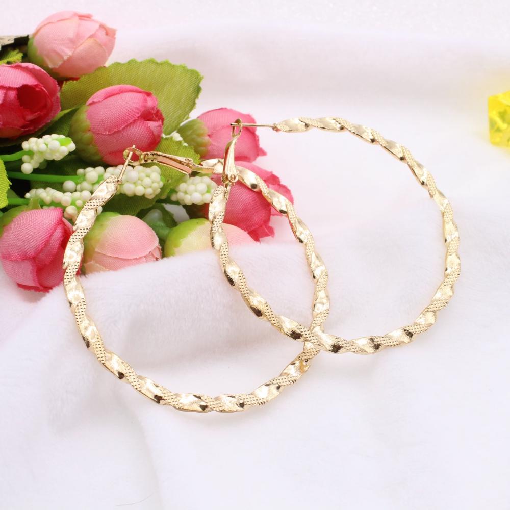 Anting Hoop Nanas Fashion Wanita Gadis Perhiasan Tren Berlapis Perak