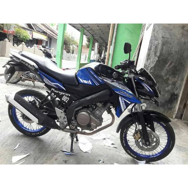 Striping motor variasi vixion nvl 2013-2014 grafis biru