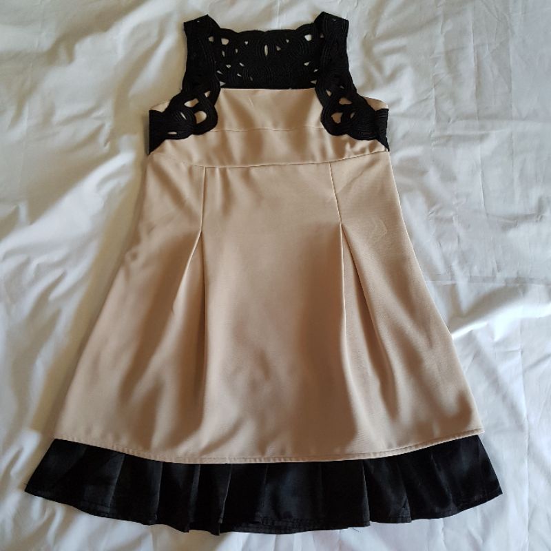 Empire Dress Khaki Branded Preloved VGC party dress