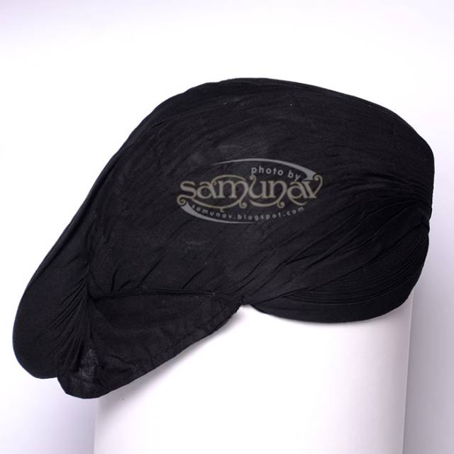 Blangkon Sunan Mataram Halus Hitam Polos