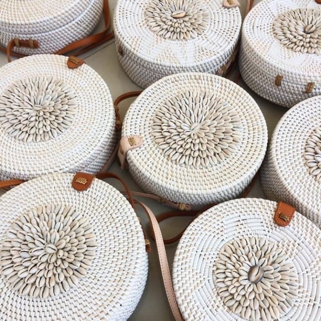 Tas Rotan Hias Kerang Full 20cm