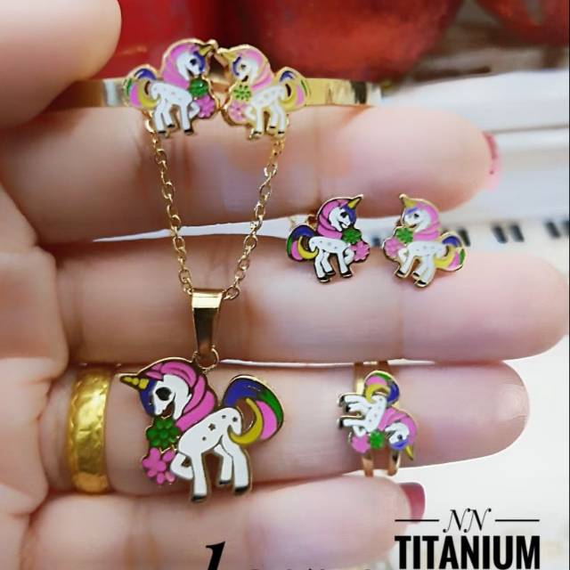 Titanium set anak 2317k