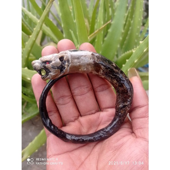 GELANG KESEHATAN AKAR BAHAR HITAM BONGGOL UKIR MAUNG