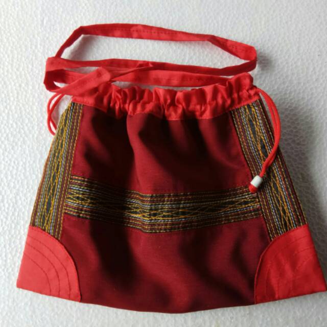 Sepu' Toraja (tas selempang)