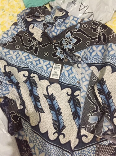 M231 Kemeja Pria Batik Panjang Biru 1623a