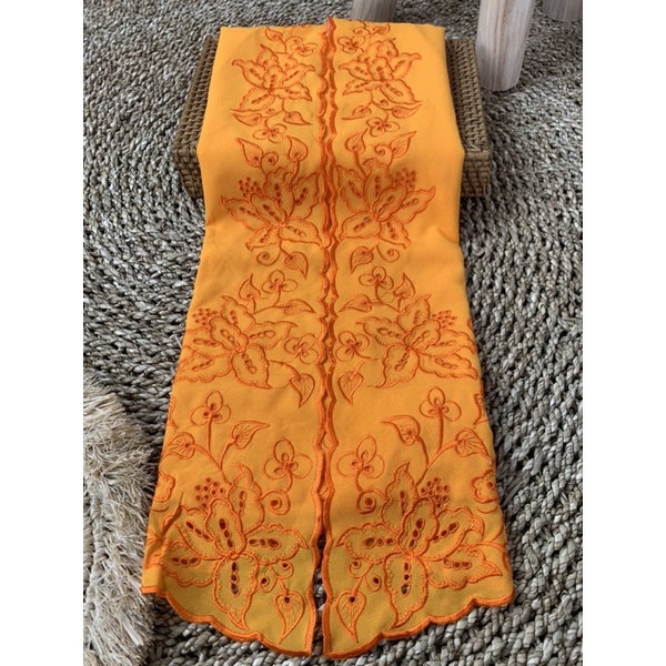 Kebaya bordir bali/bahan kebaya