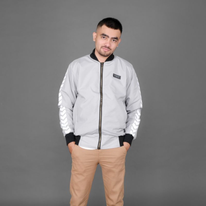 Jaket Bomber Pria / Jaket Bomber Pria List Two Sensor Terlaris / Jaket Bomber Pria SNSR Terbaru