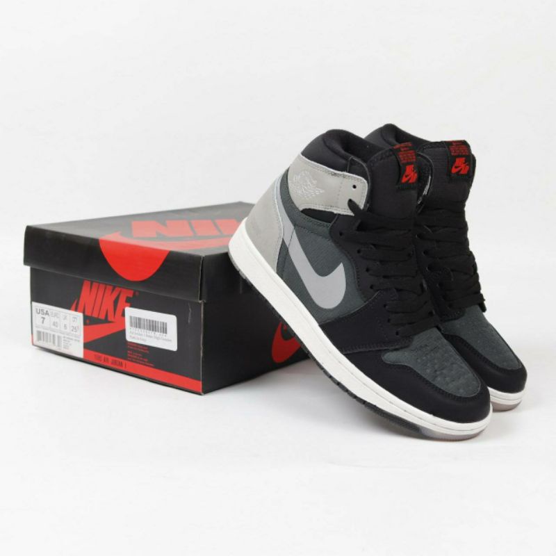 Nike Air Jordan 1 Retro High Goretex Particle Grey