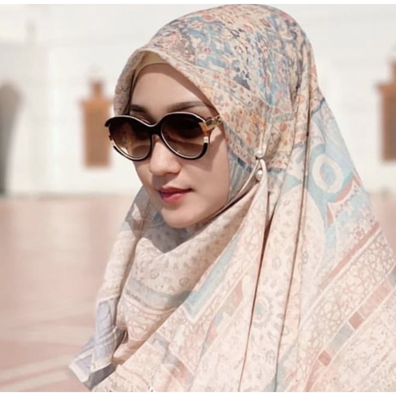 PRELOVED SCARF HEJAZ PELANGI ASMARA