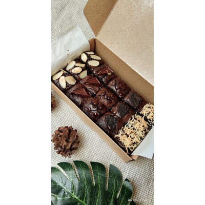 

Brownis Fudgy Bites,size 20x10