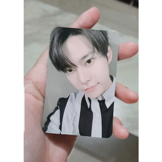 Photocard Doyoung Yizhiyu Resonance 2020