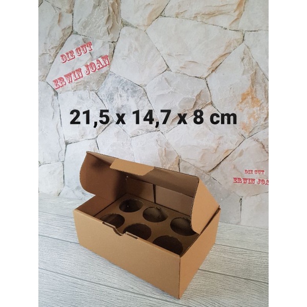 

Kardus Box uk. 21,5x14,7x8 cm Die Cut (bisa dengan/ tanpa penyekat )