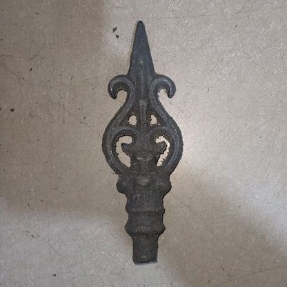 Ornamen Pagar Besi Tombak Cor Klasik