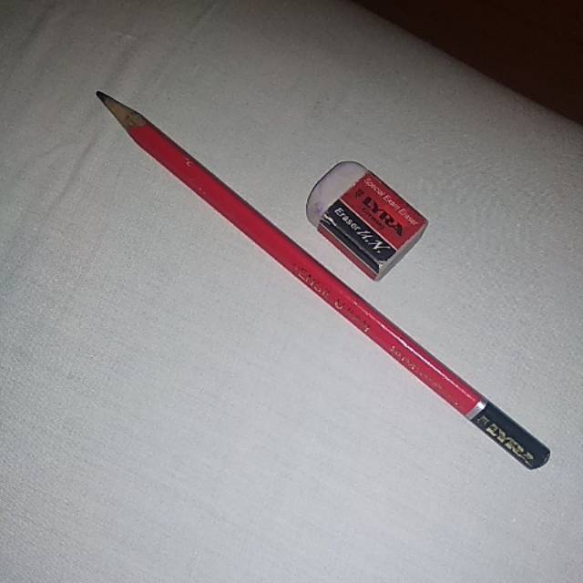 

Pensil ujian Lyra + eraser for computer