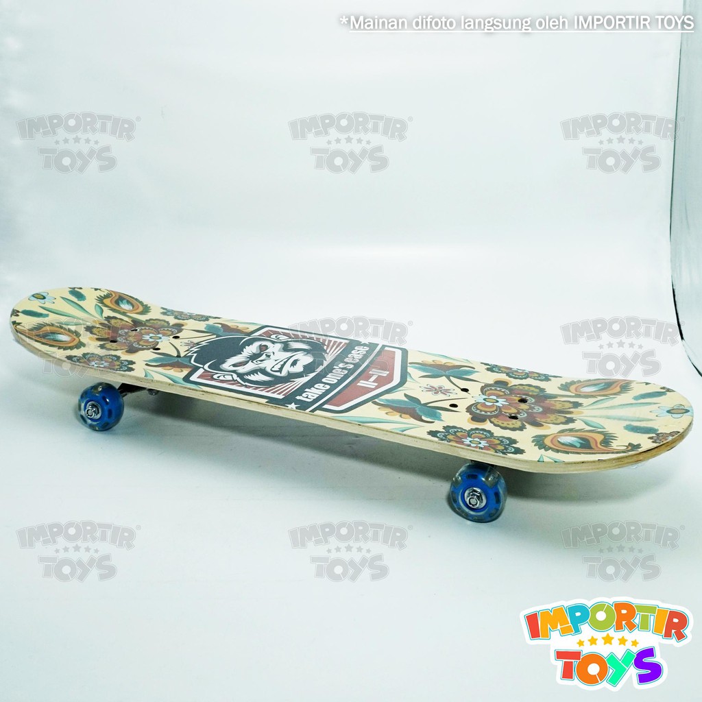 Mainan Skateboard Besar Kayu Berkualitas Berbagai Variasi Motif Keren