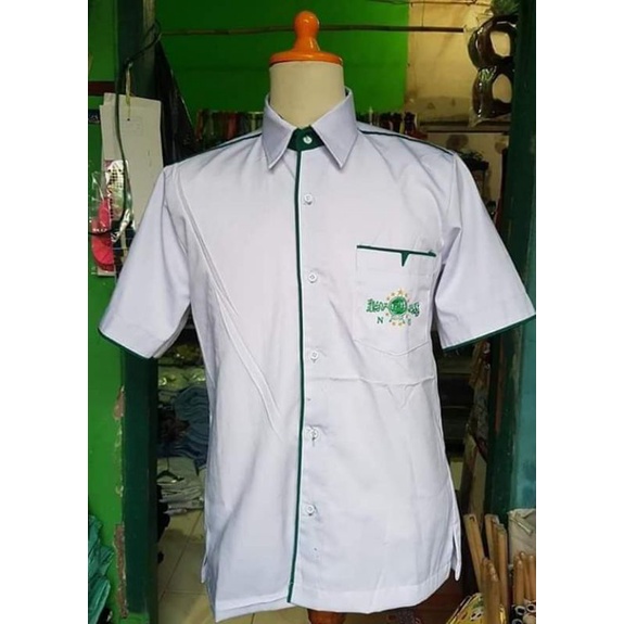 HEM NU LENGAN PENDEK