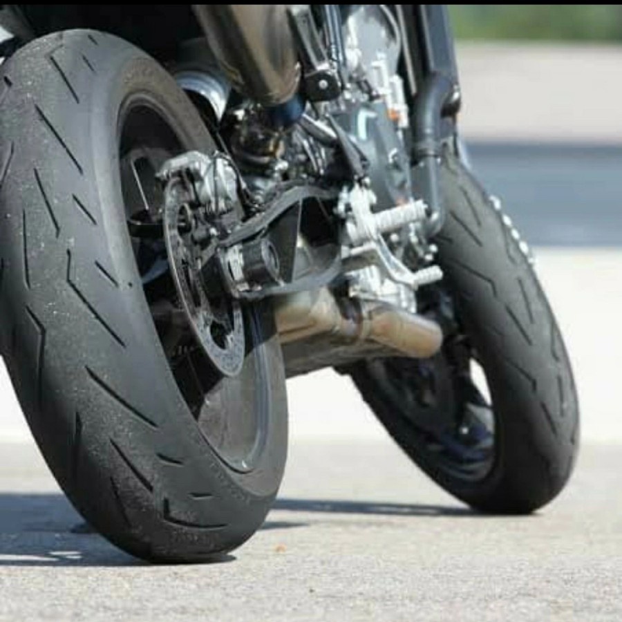 PROMO PIRELLI IMPORT SALE Diablo Rosso corsa 2 uk 120/70/17 DOT 2020