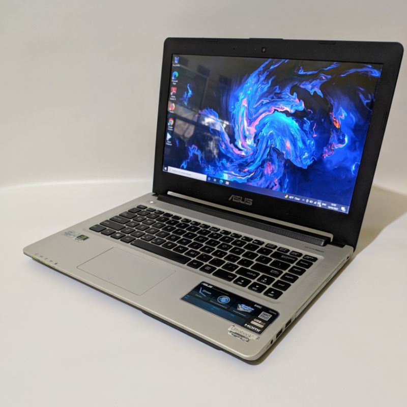 laptop ultrabook tipis editing/rendering asus k46c - core i7 - ram 16gb - dual vga Nvidia GeForce GT 635m