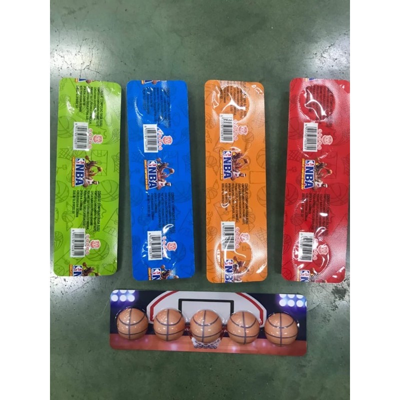 

coklat kinder stripe NBA dan footbal