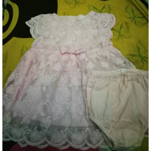 Dress bayi brukat warna pink+celana dalam cocok untuk pesta