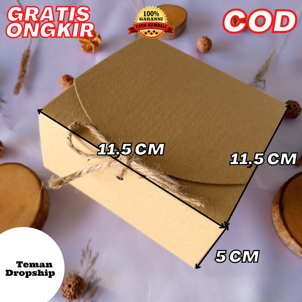 

KARDUS HAMPERS GIFT BOX KADO KOTAK KADO SOUVENIR SIZE 11,5X11,5X 5CM + TALI GONI