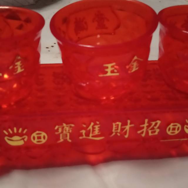 Gelas altar sembahyang