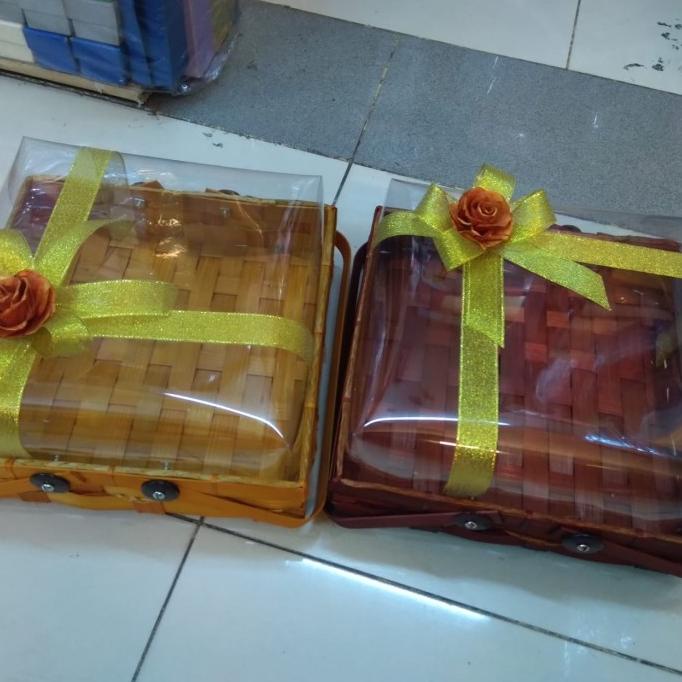 

AKSESORIS PERNIKAHAN KERANJANG HANTARAN 30X30 PERLENGKAPAN PESTA CRAFT