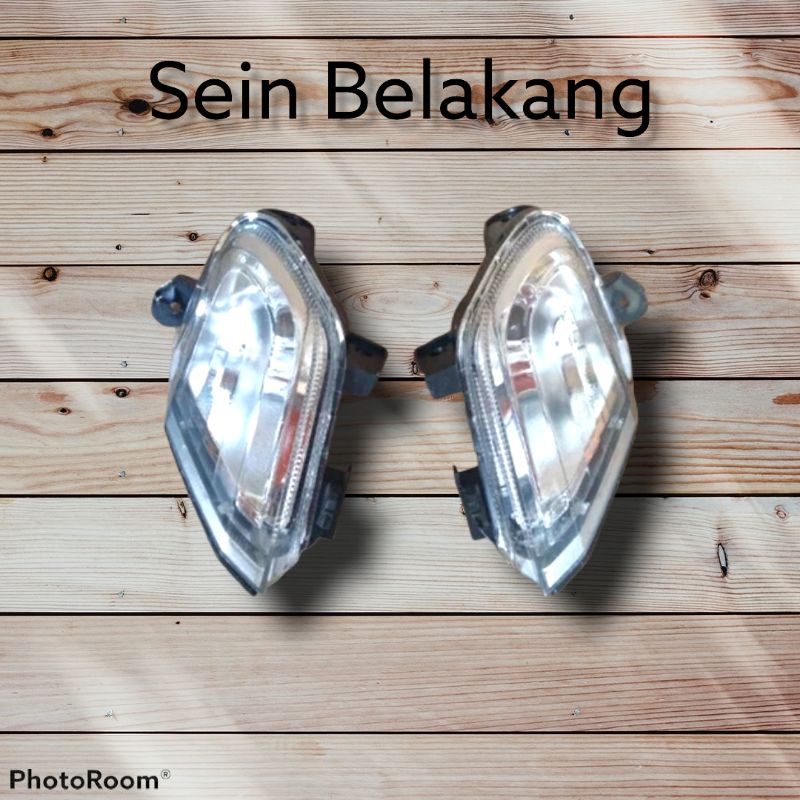 Reflektor Lampu Sen Belakang Honda Scoopy FI Tahun 2017