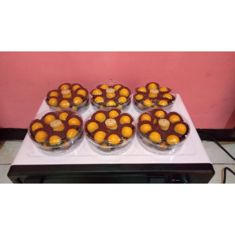 

Kue kering NASTAR ENAK dan LUMER PREMIUM toples 250g