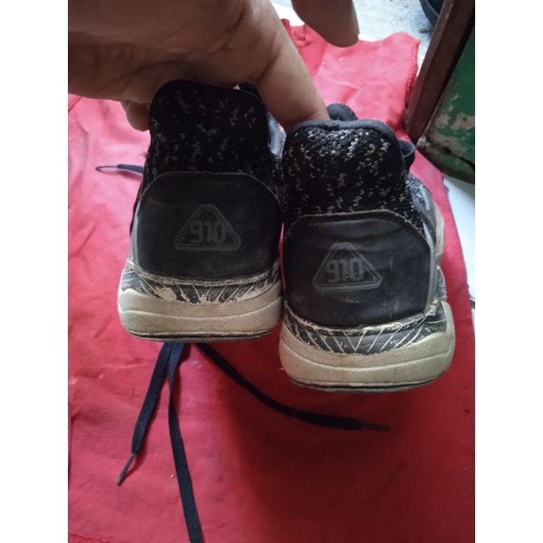 sepatusecon910NinetenPreloved