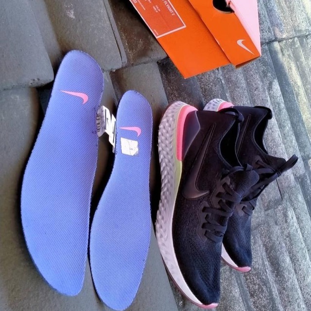 Nike Epic React Flyknit2