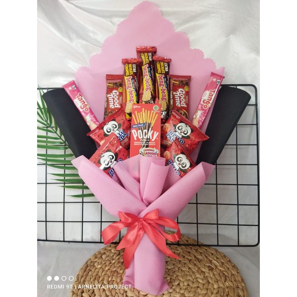 

BUKET SNACK / BUKET JAJAN / BUKET COKLAT / HADIAH WISUDA / HADIAH ULTAH / BUKET SIDANG