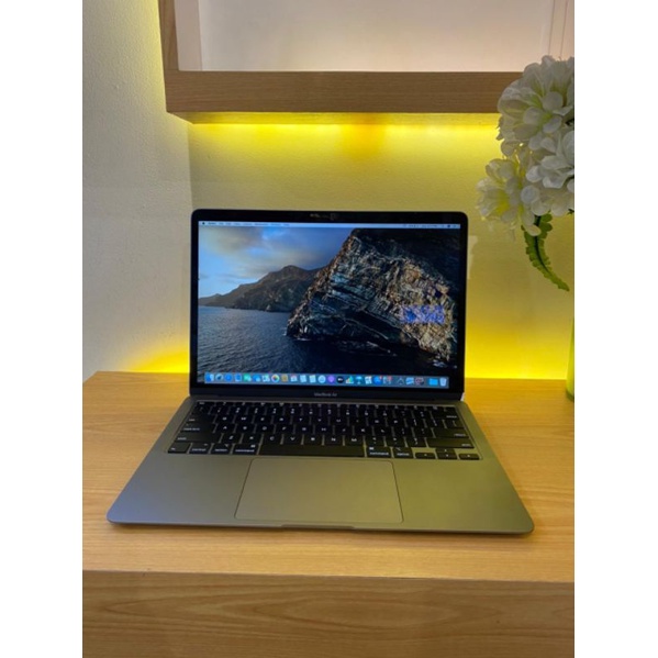 Jual Second Macbook Air Retina 13 Inch 20208gb128gbi3 Shopee Indonesia 5307