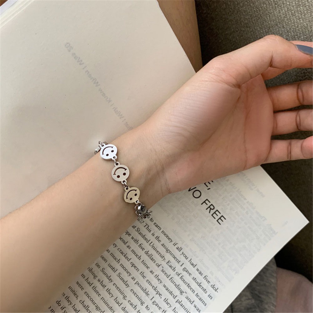 【COD Tangding】Smile Face Hip Hop Titanium Personality Bracelet New Fashion Cool Girl