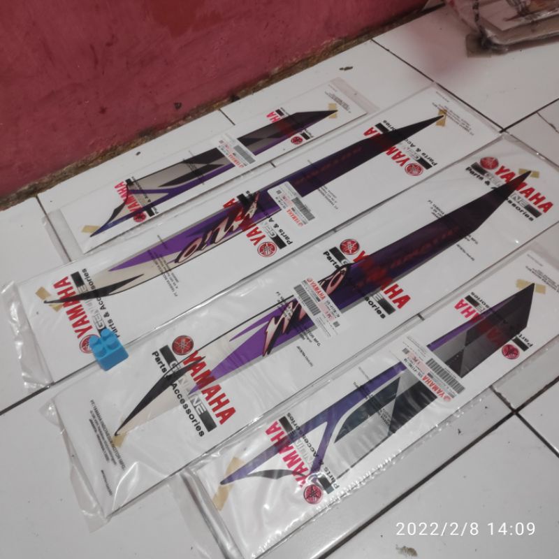 STRIPING GRAPHIC BODY BELAKANG SET MIO SPORTY HITAM CATUR 2004 4BAGIAN ORIGINAL ORI YAMAHA