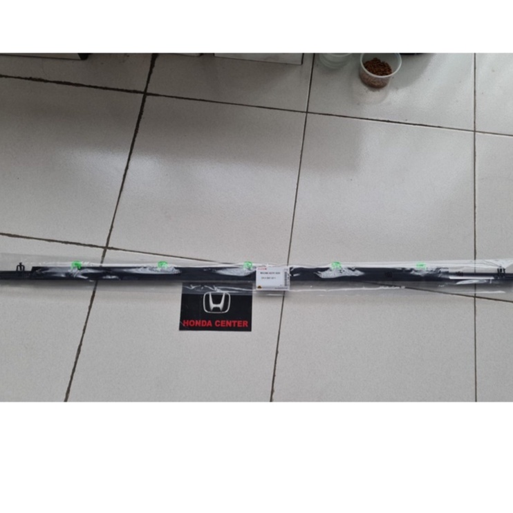 pelipit karet kaca luar weather strip luar honda crv re gen3 2007 2008 2009 2010  2011 2012 depan bagian kiri