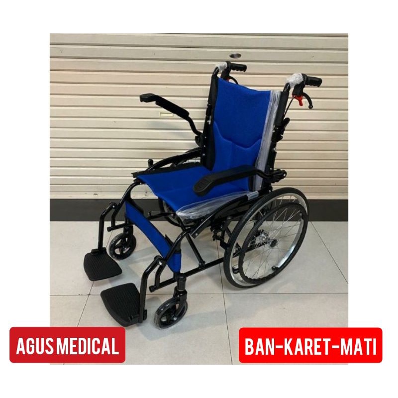 Kursi roda semi travel ringan