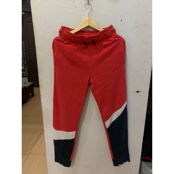 JOGER PANTS NIKE BIG SWOOSH
